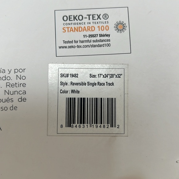 NWT OASIS white bath mat set - Picture 3 of 3